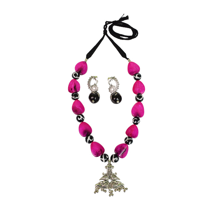 Handmade Chemical Beads Peacock Pendant Necklace Set for Women’s and Girls (Black & Pink)-UFH180